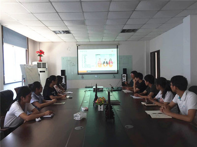提升職業(yè)素質，展示專業(yè)形象 意凱公司成功舉辦商務禮儀與婚介服務專項培訓